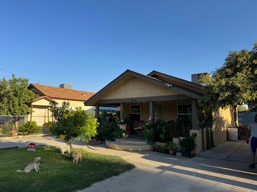 565 E Joanne Ave, Pixley, CA, 93256-9545 | Card Image