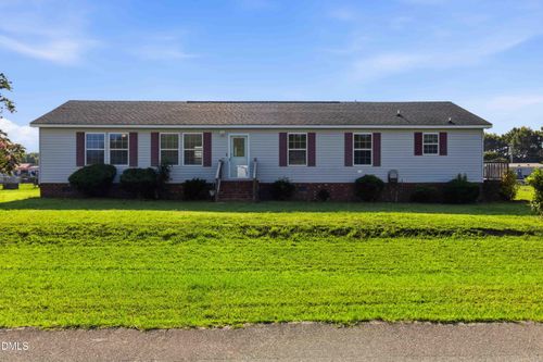 614 Autumn Winds Dr, Goldsboro, NC, 27530-2521 | Card Image