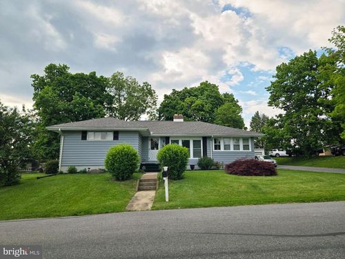 1085 Chambers St, HARRISBURG, PA, 17113-1606 | Card Image