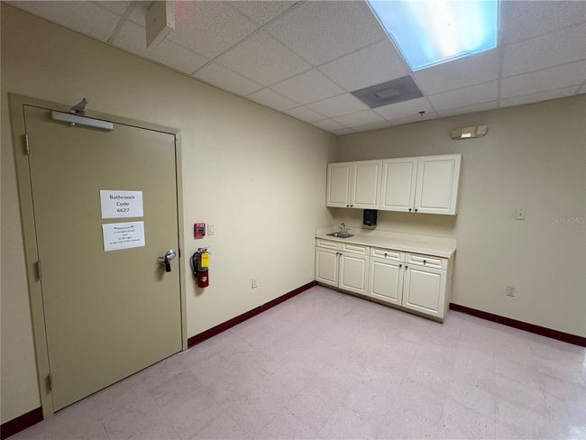 STE-102 - 13250 N 56 Th St, Home with 0 bedrooms, 0 bathrooms and null parking in TEMPLE TERRACE FL | Image 6