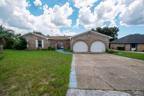2531 Tomlinson Rd, Pensacola, FL, 32526-6541 | Card Image
