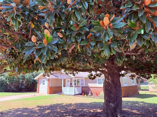 6 Shannon Dr, Chickasha, OK, 73018-6738 | Card Image