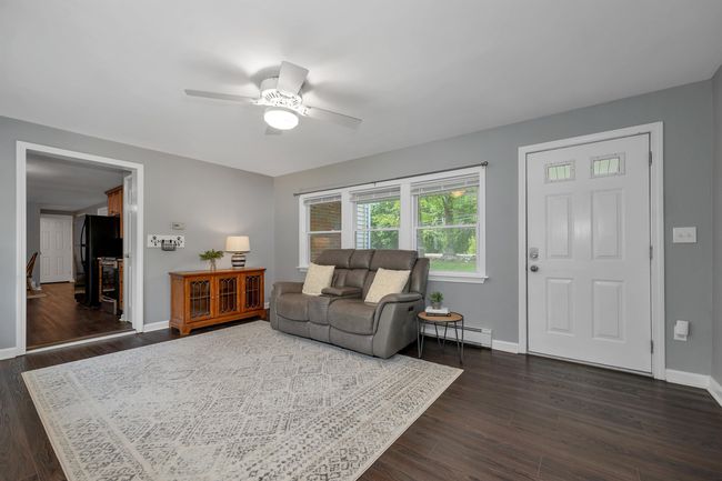 44 High St, House other with 4 bedrooms, 2 bathrooms and null parking in Stratham NH | Image 6