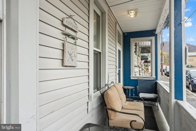 600 W Bacon St, Townhouse with 3 bedrooms, 1 bathrooms and null parking in POTTSVILLE PA | Image 4