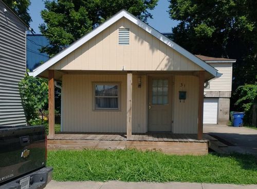 31 W Tate St, Lawrenceburg, IN, 47025-1948 | Card Image