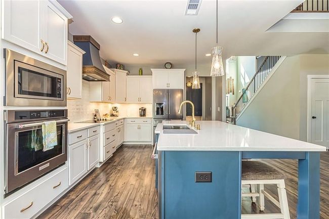 117 Lake Point Dr, House other with 4 bedrooms, 4 bathrooms and 5 parking in Williamson GA | Image 13
