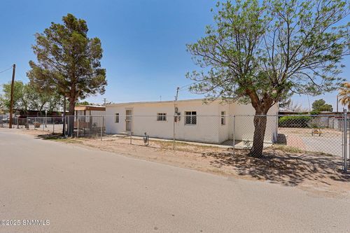 131 Center Valley Rd, Vado, NM, 88072-7256 | Card Image