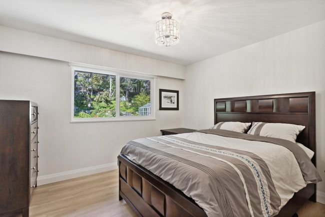 1111 Gilston Road, House other with 5 bedrooms, 3 bathrooms and 3 parking in West Vancouver BC | Image 9