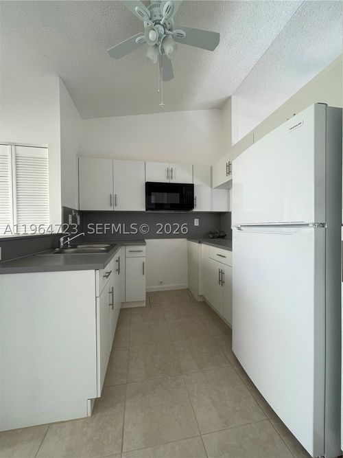 1210 San Remo Cir, Homestead, FL, 33035-1140 | Card Image