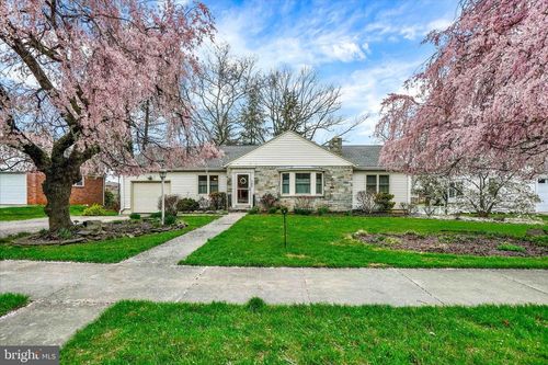 765 Country Club Road, YORK, PA, 17403 | Card Image