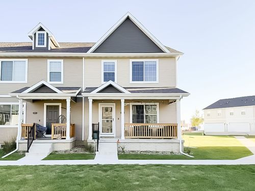 801 Oakmont Pl, Norwalk, IA, 50211 | Card Image