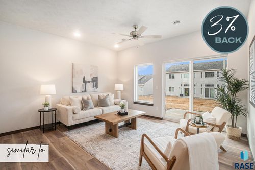 8017 E Tencate Pl, Sioux Falls, SD, 57110-6521 | Card Image