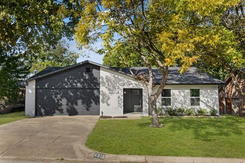 4213 Huckleberry Dr, Fort Worth, TX, 76137-1126 | Card Image