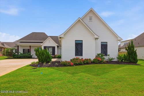 1009 Sapphire Xing, Flowood, MS, 39232-5015 | Card Image