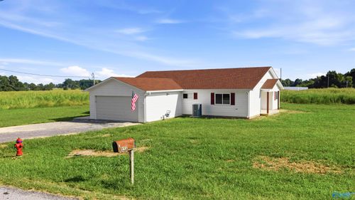 681 Barron Dr, Fyffe, AL, 35971 | Card Image