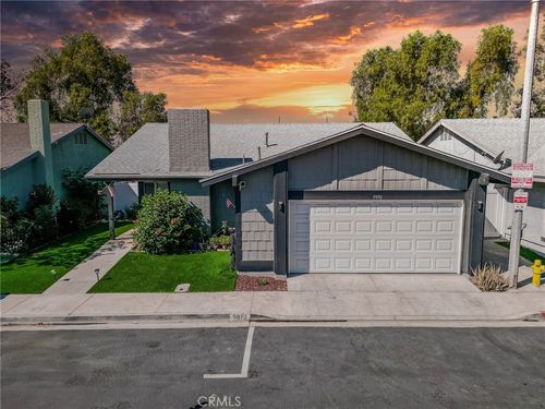 5970 Sky Meadow St, Jurupa Valley, CA, 92509-6685 | Card Image