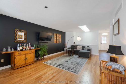 14-165 Main St E, Grimsby, ON, L3M1P2 | Card Image