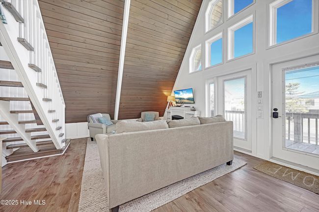 202 E Second St, House other with 3 bedrooms, 2 bathrooms and null parking in Ocean Isle Beach NC | Image 4