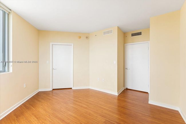APT-2108 - 9055 Sw 73 Rd Ct, Condo with 2 bedrooms, 2 bathrooms and null parking in Pinecrest FL | Image 7