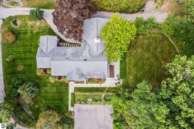 116 Hill St, House other with 3 bedrooms, 2 bathrooms and null parking in Leland MI | Image 12