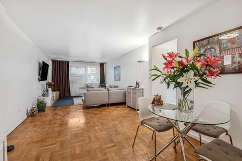 apt-1l-7502 Austin St, Forest Hills, NY, 11375-6231 | Card Image