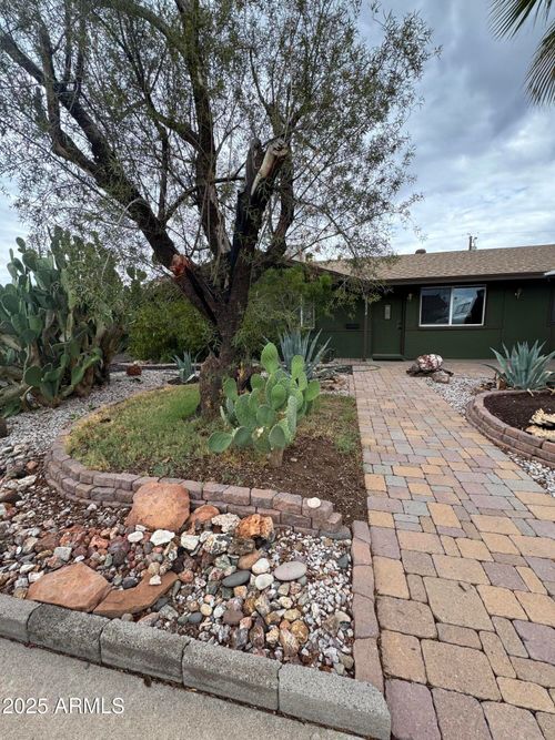 17614 N 16th Ave, Phoenix, AZ, 85023-2505 | Card Image