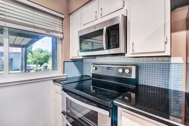832 Cherry St, House other with 3 bedrooms, 2 bathrooms and null parking in Wolfe City TX | Image 19