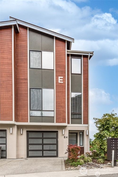 e4-16021 Manor Way, Lynnwood, WA, 98087-6388 | Card Image