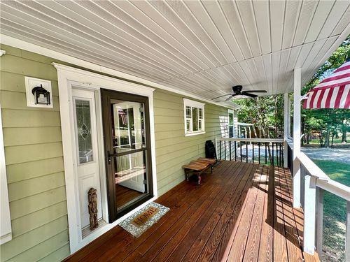 2 Pine Ln, Holiday Island, AR, 72631-9301 | Card Image