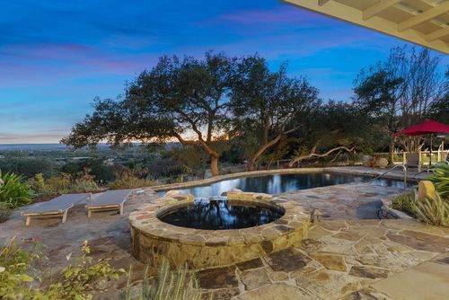 193 W Ledge Stone Dr, Fredericksburg, TX, 78624-7681 | Card Image