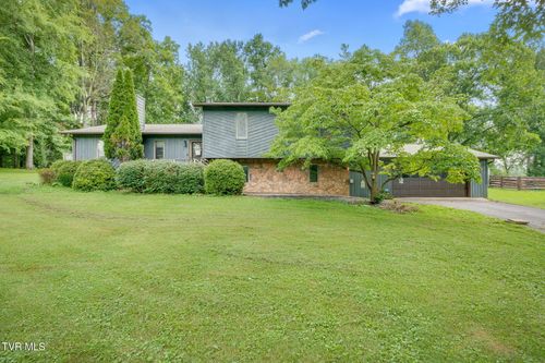 413 Riverwood Dr, Church Hill, TN, 37642-4609 | Card Image