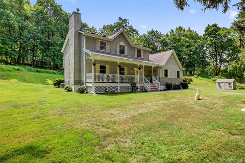 6 Summer Winds Ct, Cornwall On Hudson, NY, 12520-1442 | Card Image