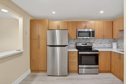 204-830 S Hollybrook Dr, Pembroke Pines, FL, 33025-4000 | Card Image