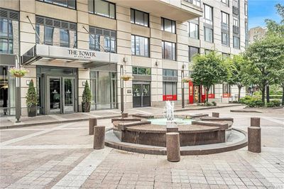 17A - 10 City Place, Condo with 2 bedrooms, 2 bathrooms and null parking in White Plains NY | Image 2