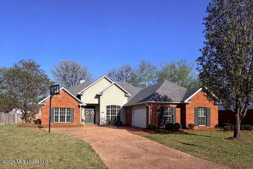102 Hampshire Dr, Madison, MS, 39110-7525 | Card Image