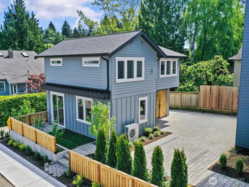 2503 E Newton Street, Seattle, WA, 98112 | Card Image