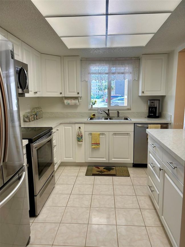 K109 - 3516 Lake Bayshore Dr, Condo with 2 bedrooms, 2 bathrooms and null parking in BRADENTON FL | Image 7