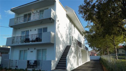 apt-4-1328 Nw 4th St, Miami, FL, 33125-4753 | Card Image