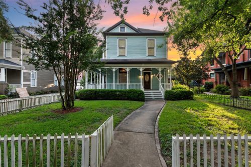 1007 Heights Blvd, Houston, TX, 77008-6913 | Card Image