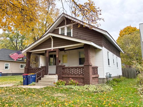 4 Elmwood St Nw, Grand Rapids, MI, 49505-6268 | Card Image