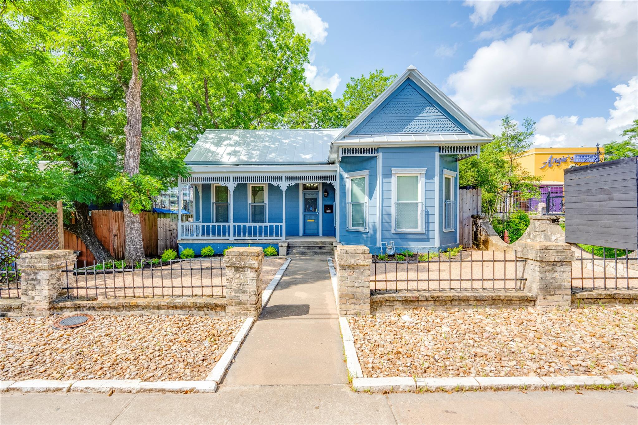 Commercial Sale in Austin 2