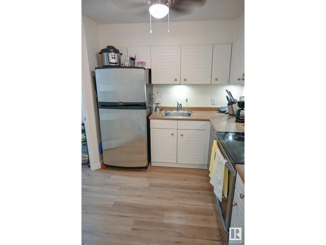 206 - 10149 Saskatchewan Dr Nw, Condo with 2 bedrooms, 2 bathrooms and 1 parking in Edmonton AB | Image 8