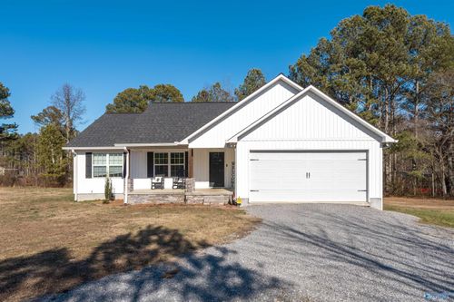 10 V F W Rd, Rainsville, AL, 35986-3254 | Card Image