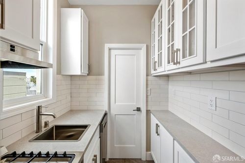 370a-376 Frederick St, San Francisco, CA, 94117-3946 | Card Image