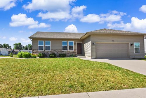2901 Guinness Drive, Janesville, WI, 53546 | Card Image
