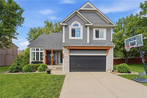 12902 S Hagan St, Olathe, KS, 66062-8861 | Card Image