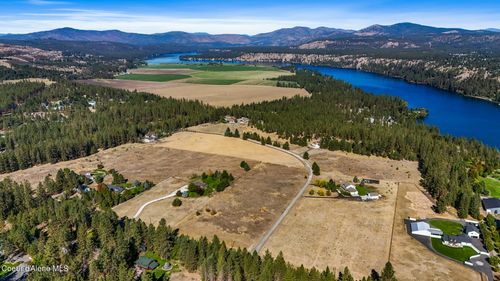 xxxx N Lake Terrace Ln, Nine Mile Falls, WA, 99026 | Card Image