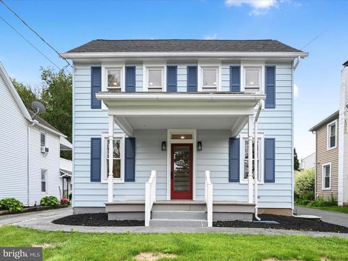 132 S State St, BROWNSTOWN, PA, 17508-5103 | Card Image