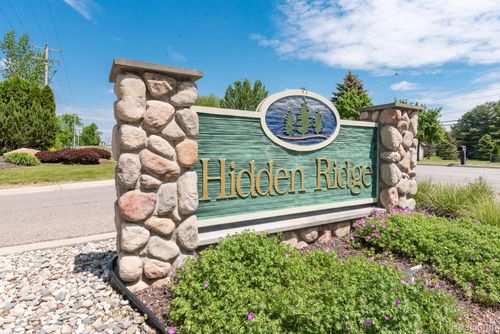 13339 Whispering Pines Ct, Linden, MI, 48451-8866 | Card Image
