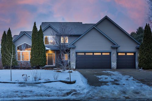 303 Bluff Rd, Carver, MN, 55315-9511 | Card Image